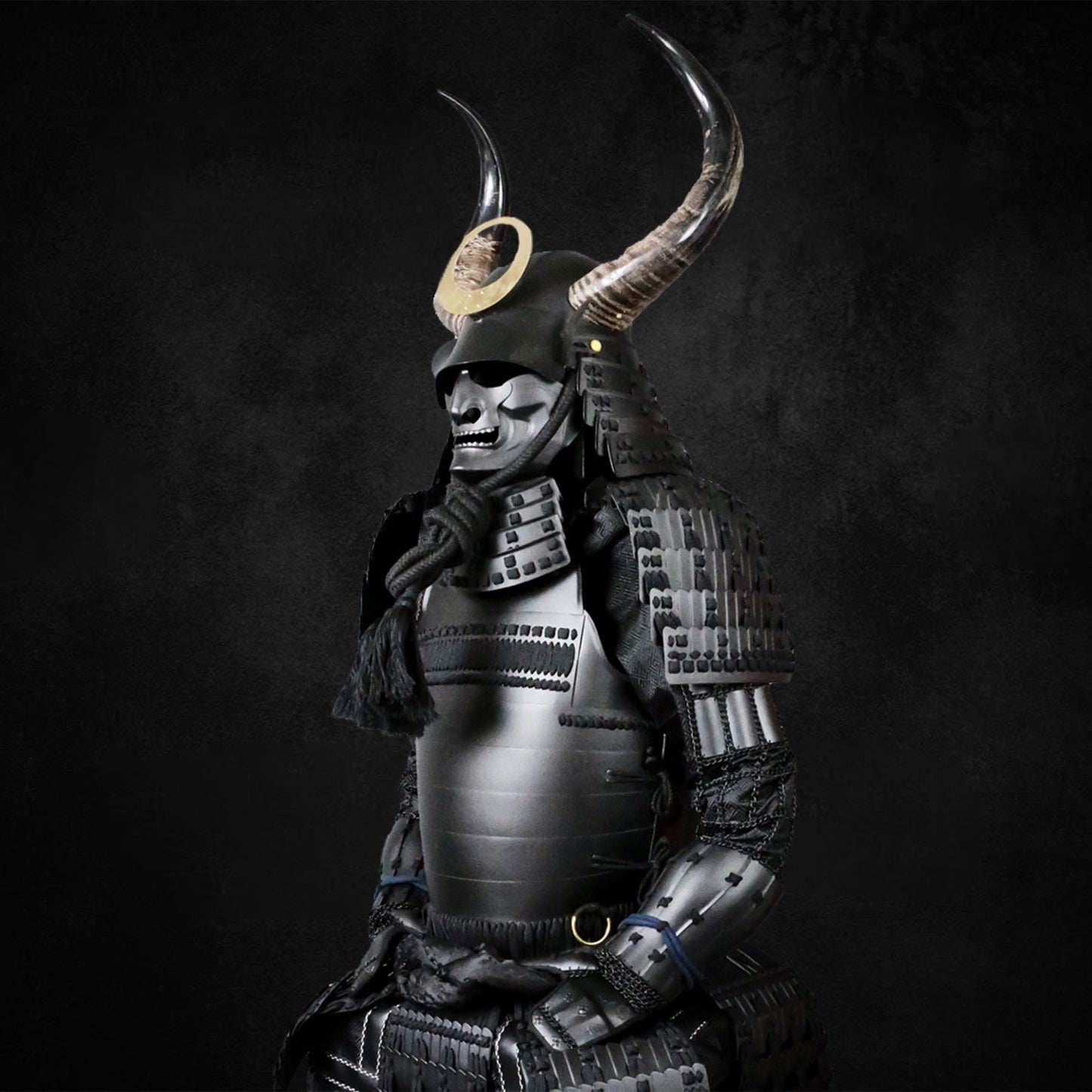 Black Sengoku Period Samurai Armor With Water Buffalo Horns