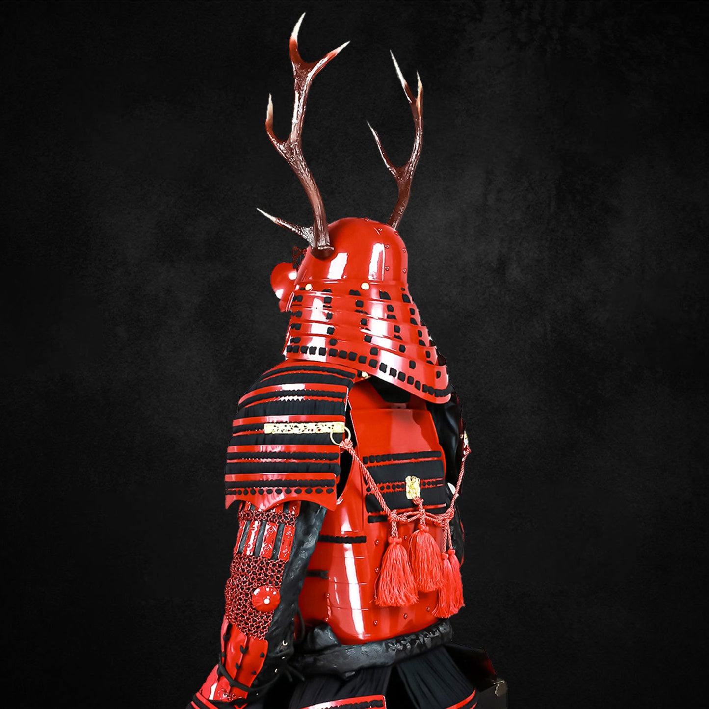 Red Samurai Armor With Horns